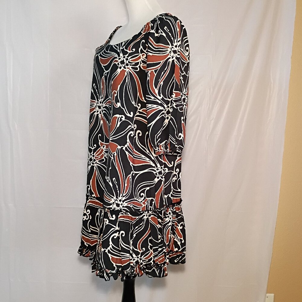 Robbie Bee Dress. ❤️🌹 - Picture 6 of 16